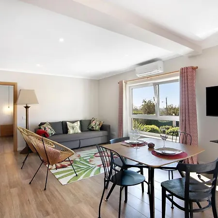 Casa No Campo Com Vista Mar Loulé